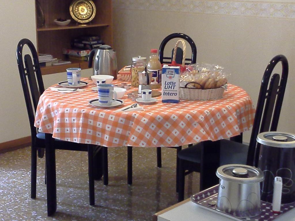 Maison Di Biancaneve Рим Номер фото